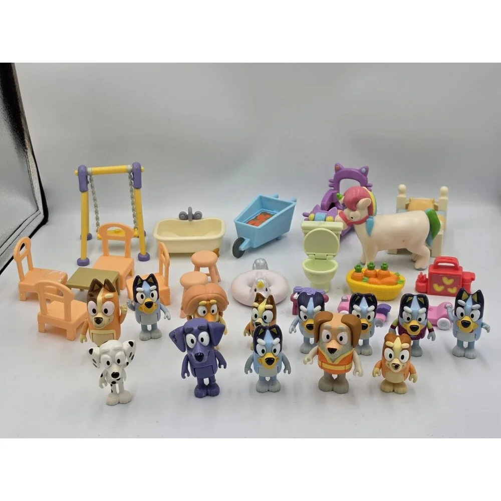 Bluey & Friends Figures & Furniture Lot 30 Plus Pieces Helicopter Horse Toilet